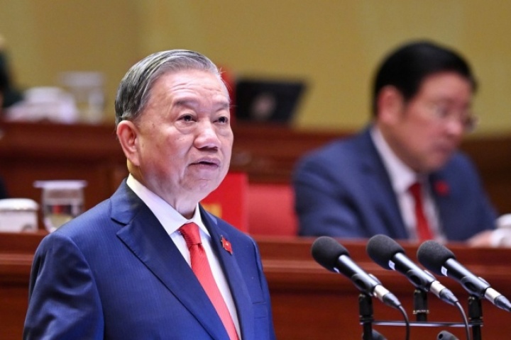 Dứt Khoát Và Bất Ngờ: Tổng Bí Thư Tô Lâm Cùng 9 “Tướng Soái” Tái Đắc Cử, Đại Hội XIV Lập Tức Ghi Dấu Ấn!