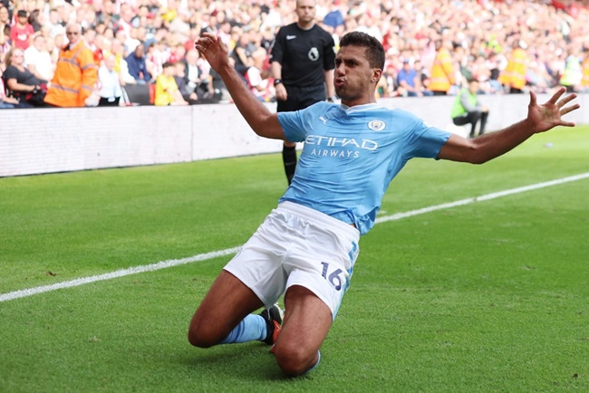 Rodri – “Cỗ máy” trung tâm của Manchester City