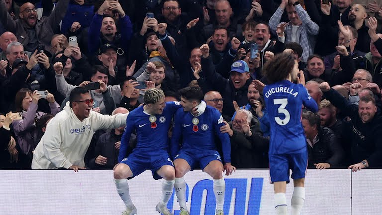 John Terry khen Garnacho đáng sợ trước hàng hậu vệ Wolves