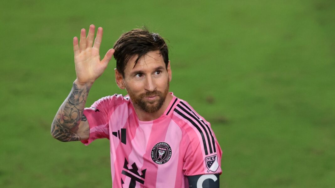 Messi đang trở thành mục tiêu lớn của các câu lạc bộ Saudi Arabia, thể hiện sức hút tài chính và chiến lược mở rộng tầm ảnh hưởng của giải đấu khu vực này.
