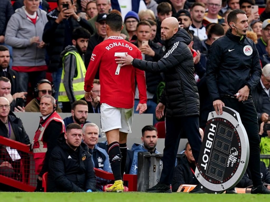 Mâu thuẫn giữa cầu thủ và HLV Ten Hag chưa có hồi kết.