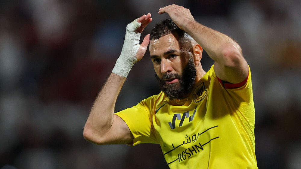 Benzema: Ngôi sao Ả Rập và lối sống kín đáo