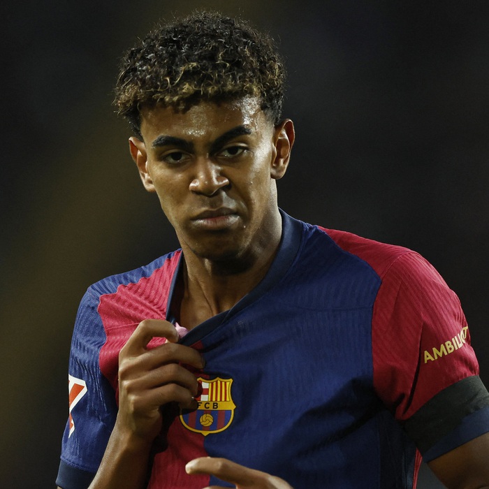 Trong khi trước đây tiền đạo được săn đón nhiều, nay các hậu vệ trẻ chất lượng cũng đang trở thành mục tiêu chuyển nhượng lớn.