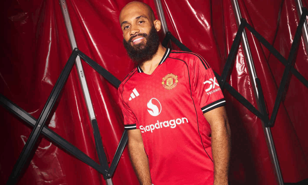 Sau mùa giải ấn tượng tại Brentford, Mbeumo đặt bút ký hợp đồng 5 năm với Man United, trở thành tân binh lớn của CLB.