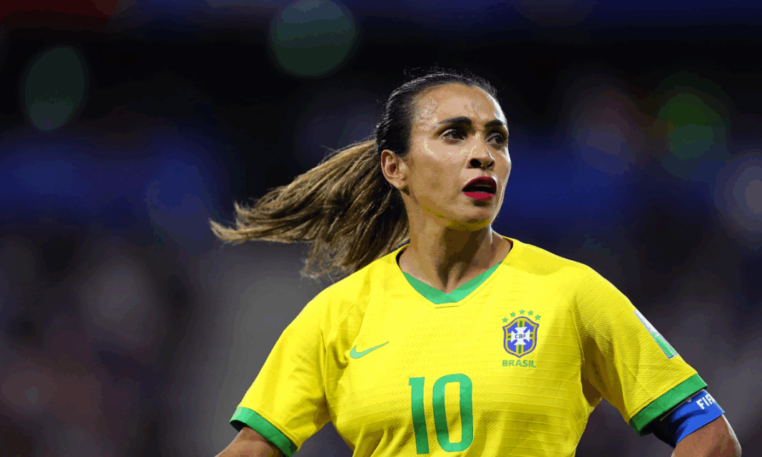 Huyền thoại Tây Ban Nha nghẹn ngào nói lời tạm biệt CLB quê hương.