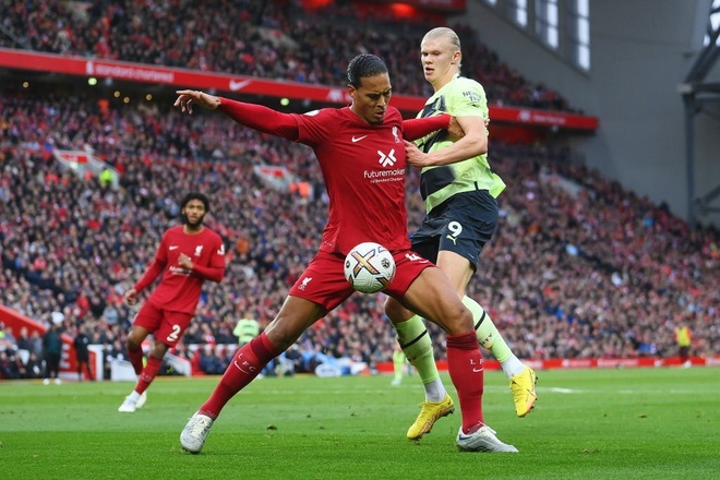 Van Dijk : Thủ lĩnh và đời sống đằng sau sân cỏ