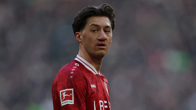 Kroos giải nghệ, Real ‘sốt vó’ tìm người kế vị: Thiên tài 40 triệu euro lộ diện, Bayern chỉ biết ‘ôm hận’!